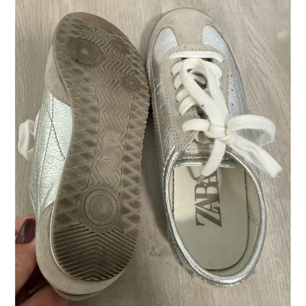ZARA Kids Silver Suede Low Top Lace Up Sneakers Size 31 